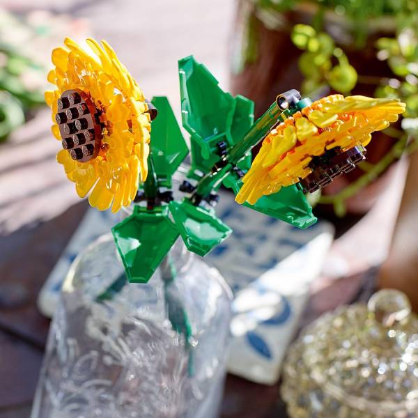 LEGO Botanicals Sunflowers - Ηλίανθοι | Lego| Image 4